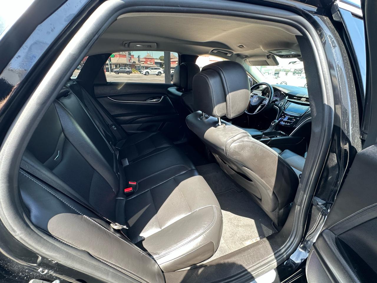 Cadillac XTS 4dr Sdn FWD 2014
