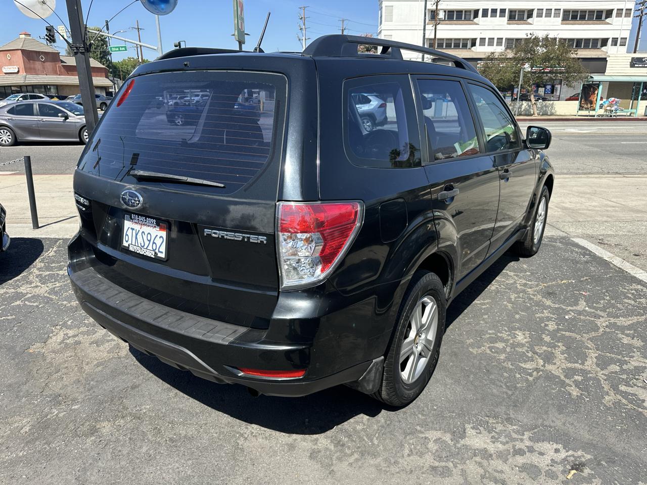 Subaru Forester 4dr Auto 2.5X w/Alloy Wheel Value Pkg 2011