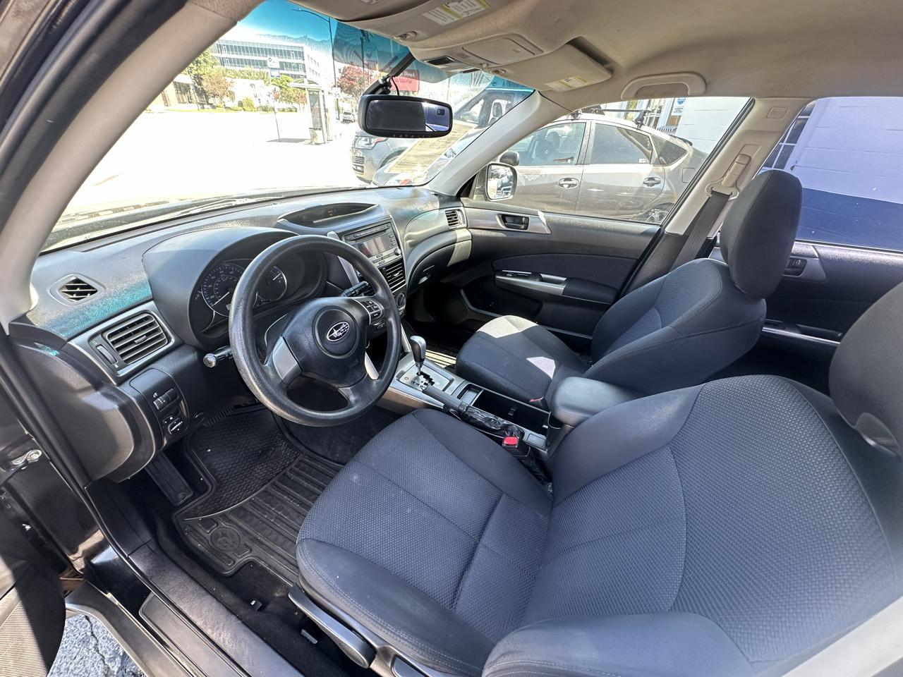 Subaru Forester 4dr Auto 2.5X w/Alloy Wheel Value Pkg 2011
