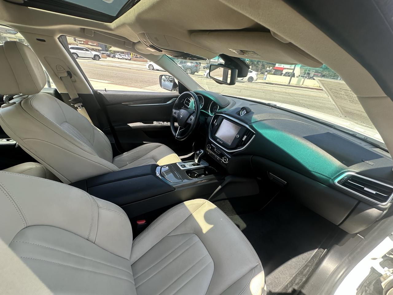 Maserati Ghibli 4dr Sdn 2015
