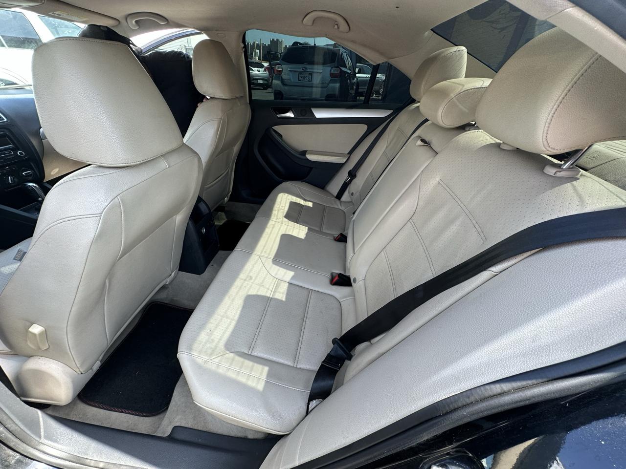 Volkswagen Jetta Sedan 4dr Auto SE 2014