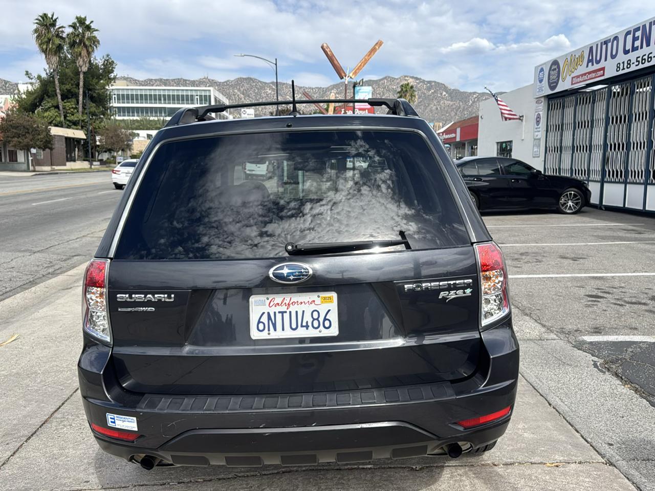 Subaru Forester 4dr Auto 2.5X Premium w/All-Weather Pkg 2011