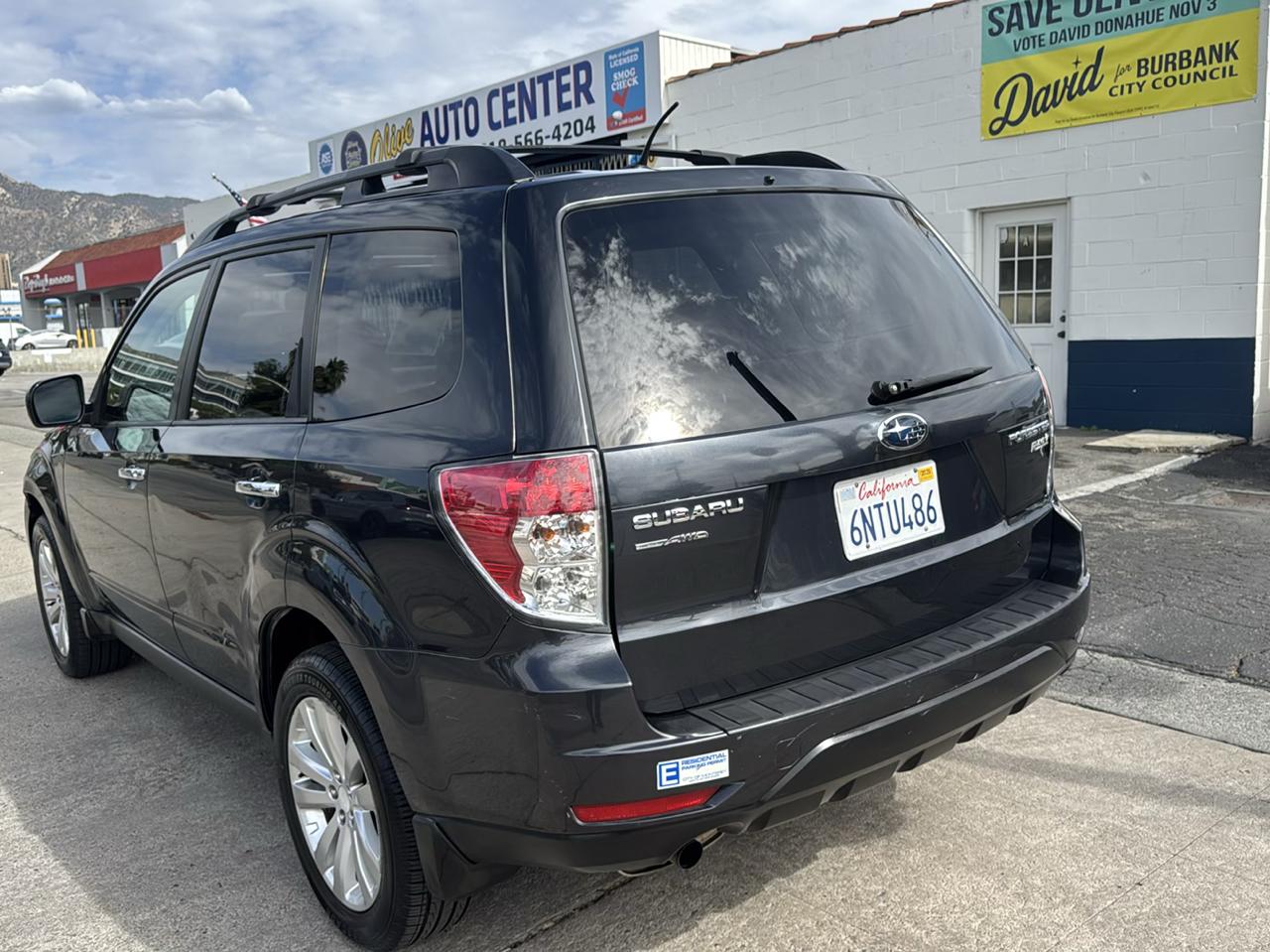 Subaru Forester 4dr Auto 2.5X Premium w/All-Weather Pkg 2011