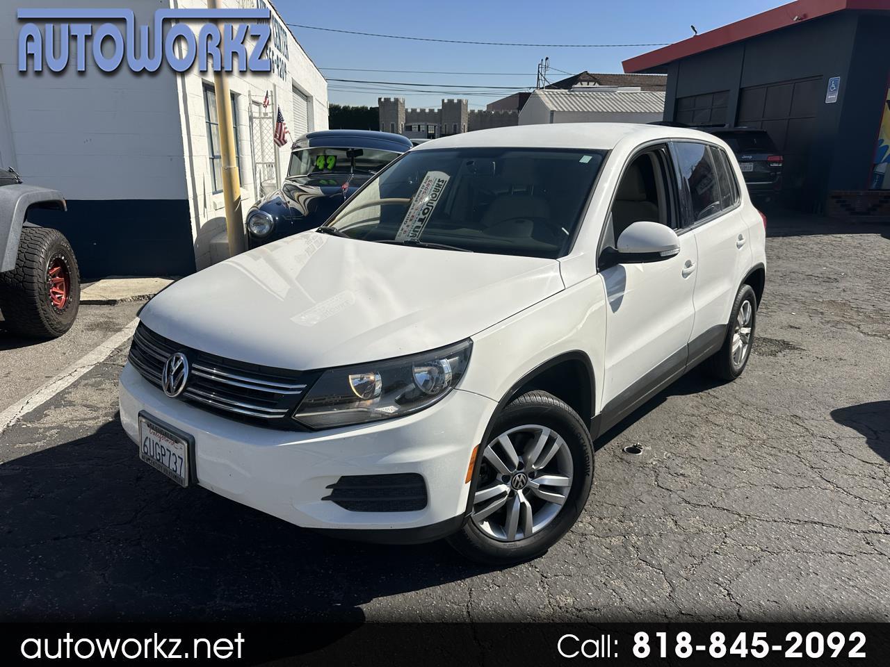 Volkswagen Tiguan 2WD 4dr Auto SE w/Sunroof & Nav 2012