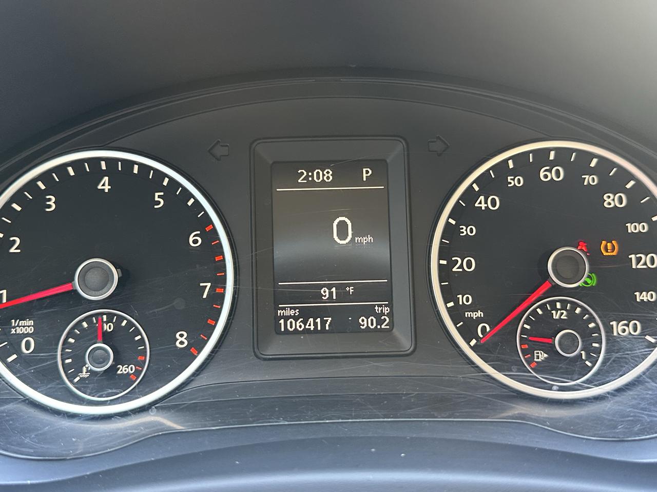 Volkswagen Tiguan 2WD 4dr Auto SE w/Sunroof & Nav 2012