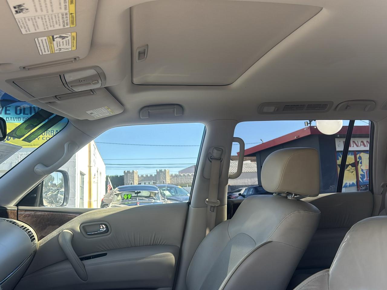 Infiniti QX80 2WD 4dr 2015