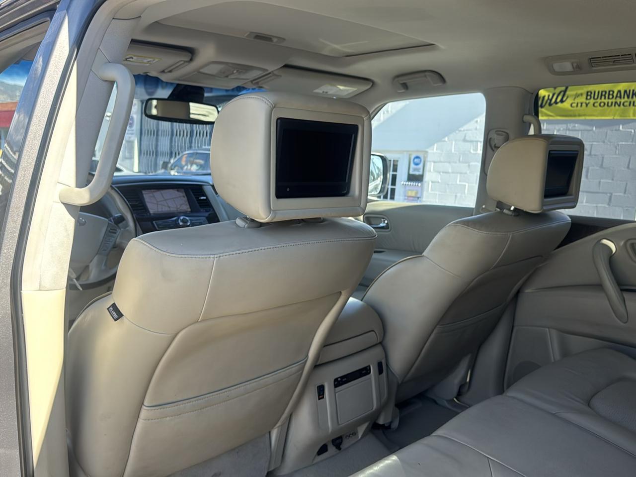 Infiniti QX80 2WD 4dr 2015