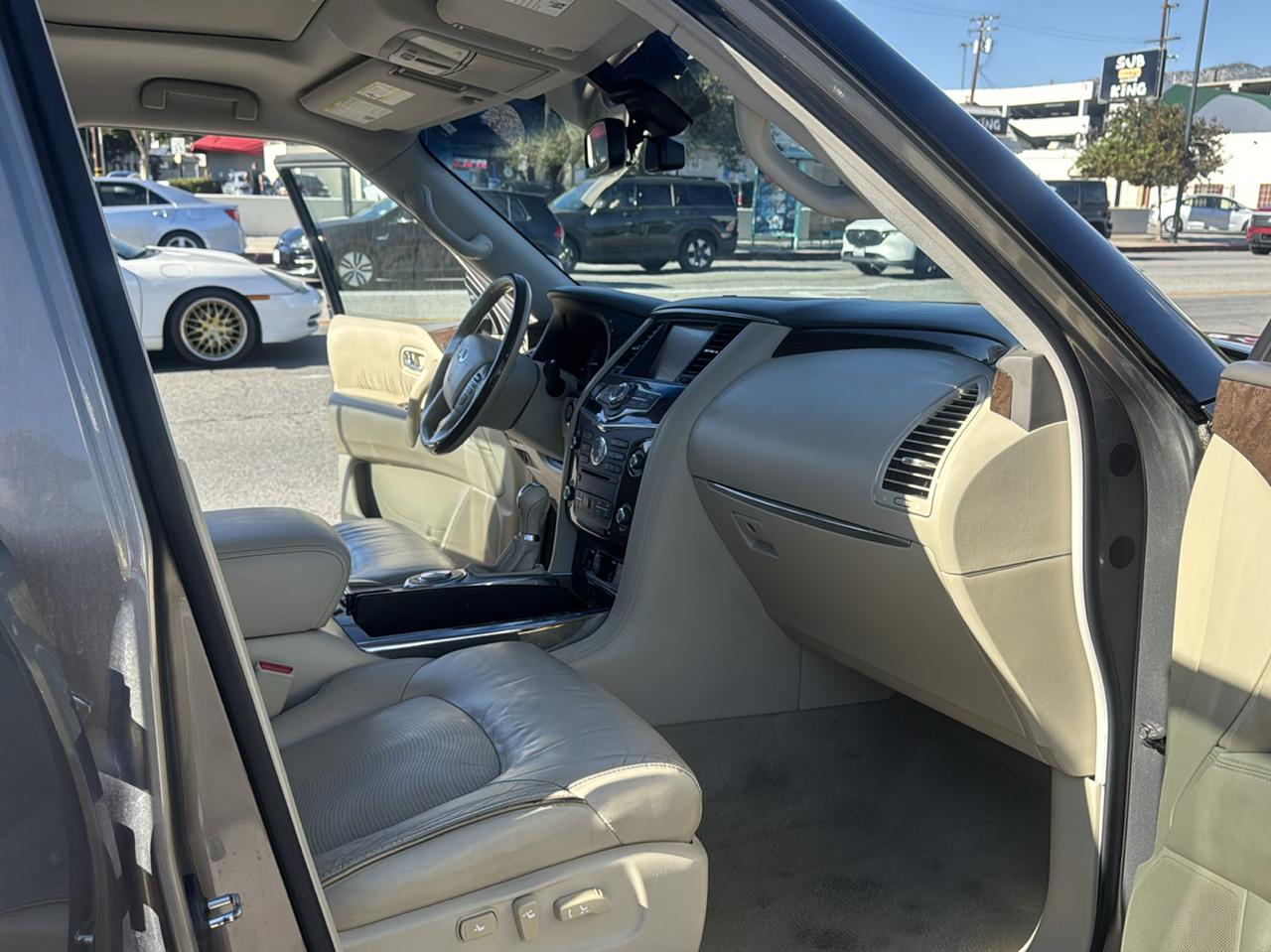 Infiniti QX80 2WD 4dr 2015