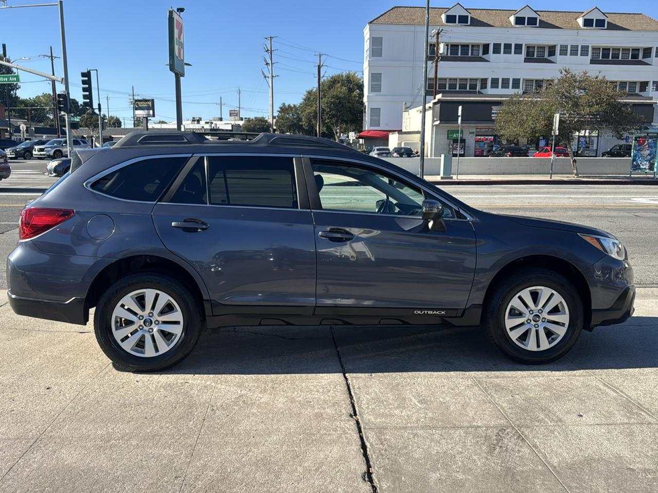 Subaru Outback 2.5i Premium 2017