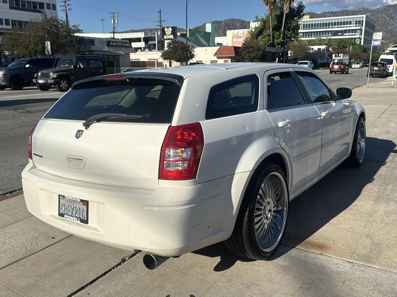 Dodge Magnum 4dr Wgn RWD 2006