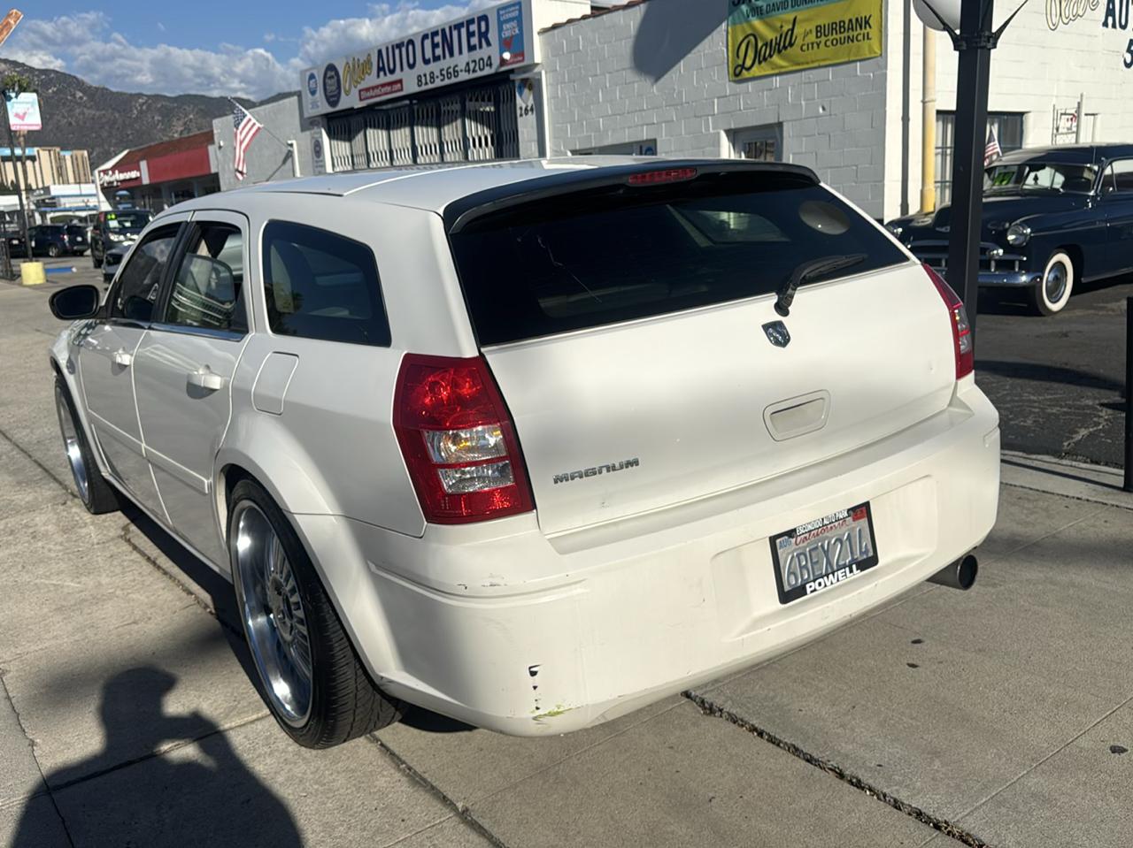 Dodge Magnum 4dr Wgn RWD 2006