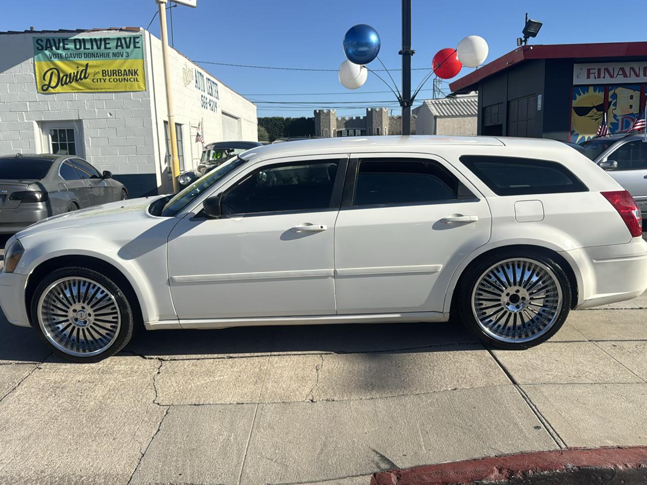 Dodge Magnum 4dr Wgn RWD 2006
