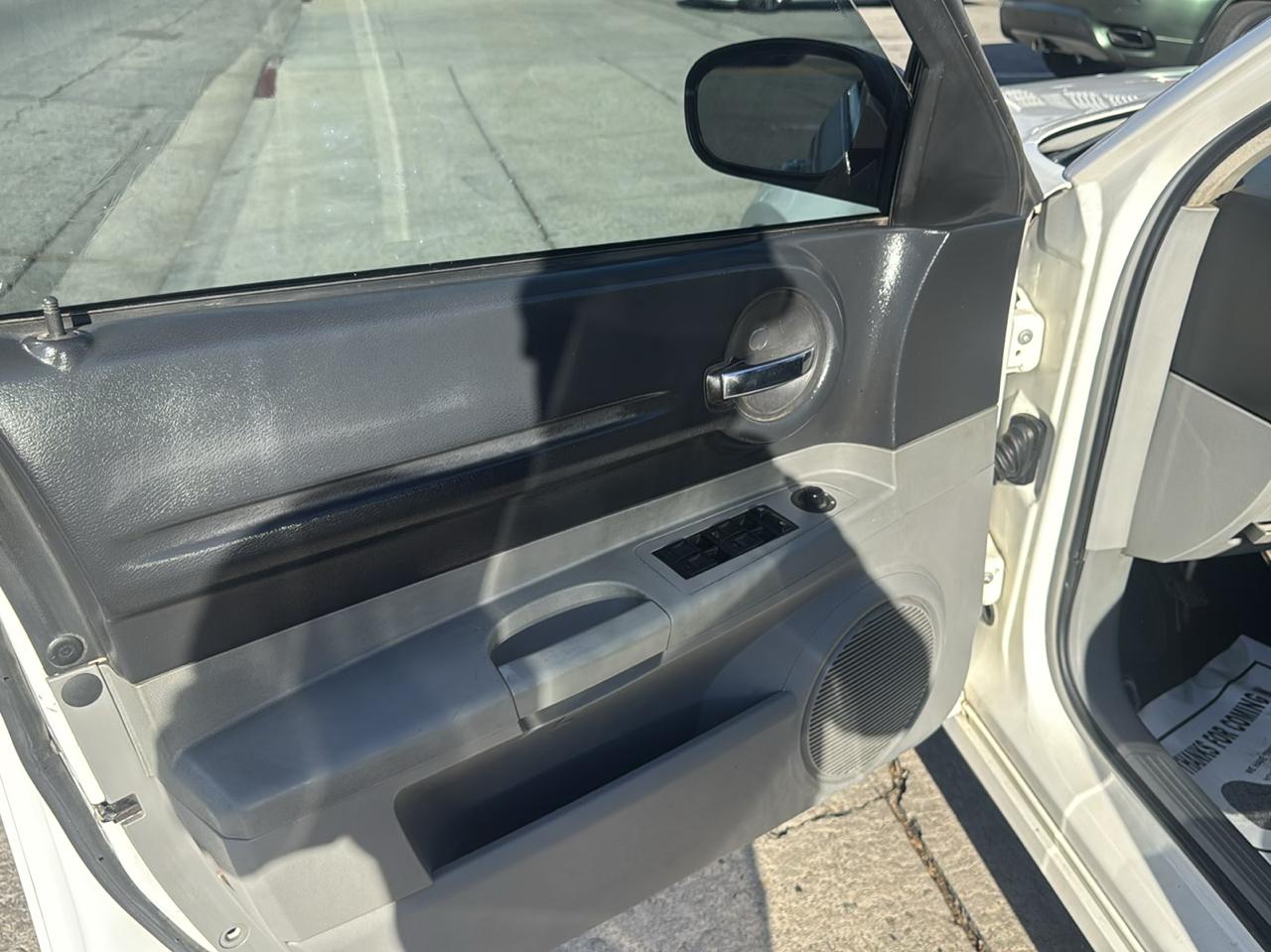 Dodge Magnum 4dr Wgn RWD 2006