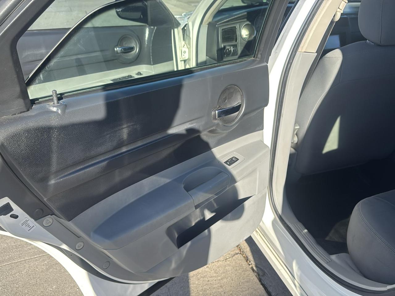 Dodge Magnum 4dr Wgn RWD 2006
