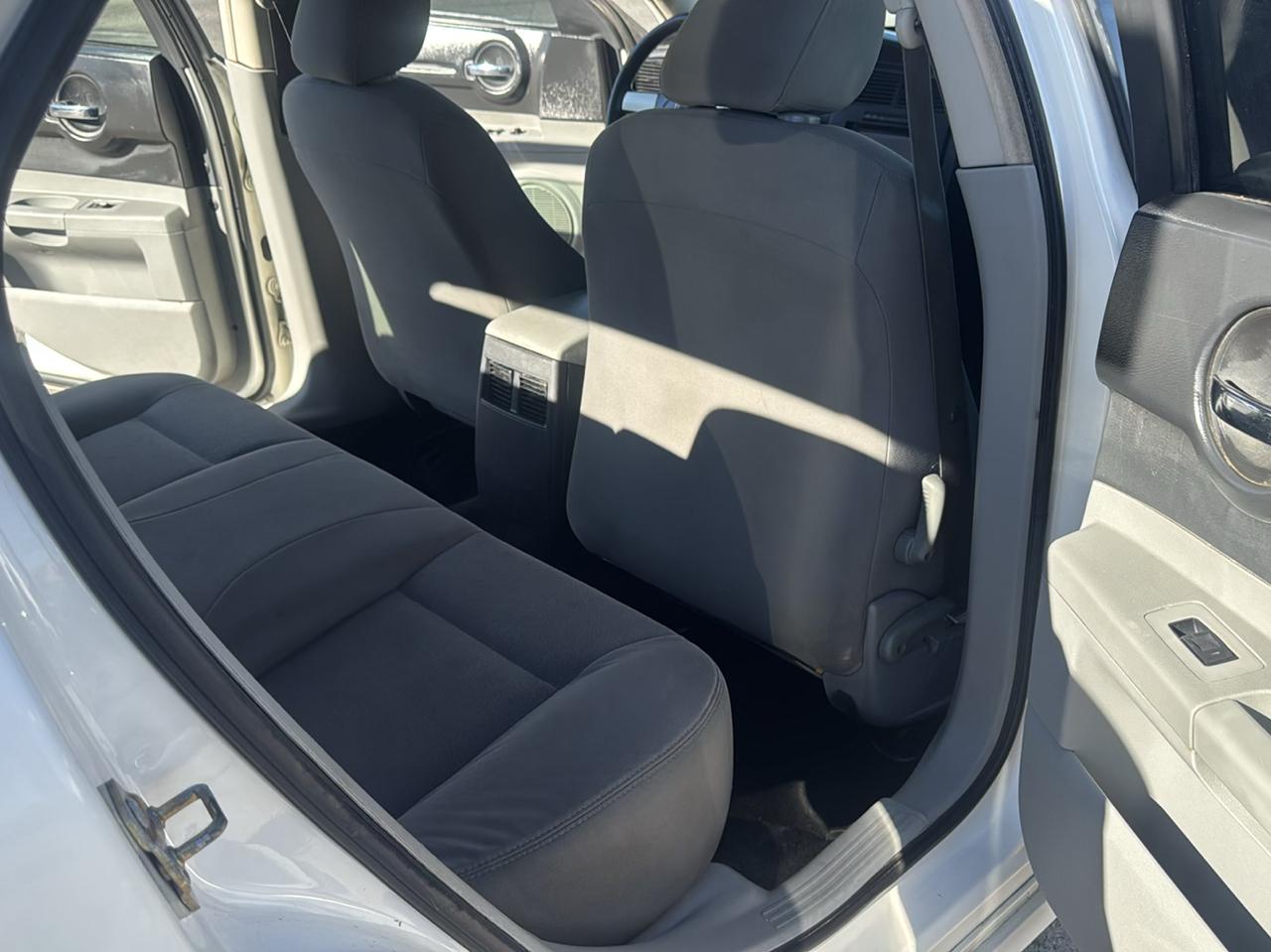 Dodge Magnum 4dr Wgn RWD 2006