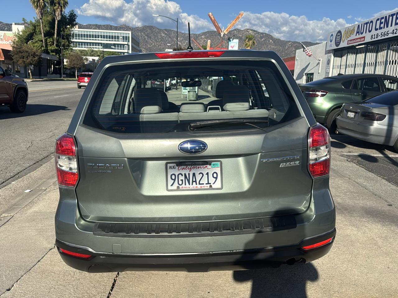 Subaru Forester 4dr Auto 2.5i PZEV 2014