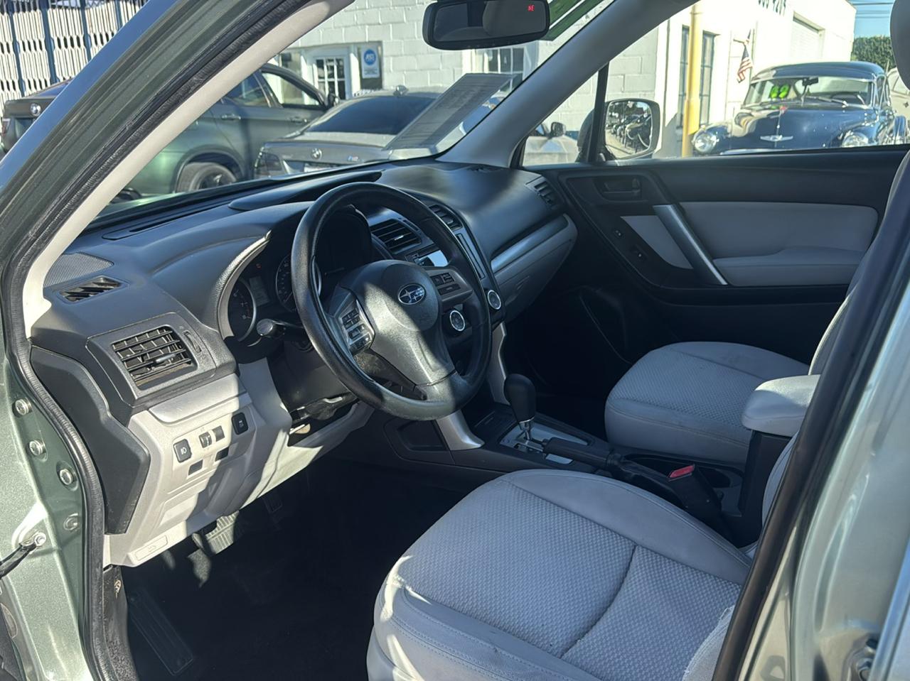 Subaru Forester 4dr Auto 2.5i PZEV 2014