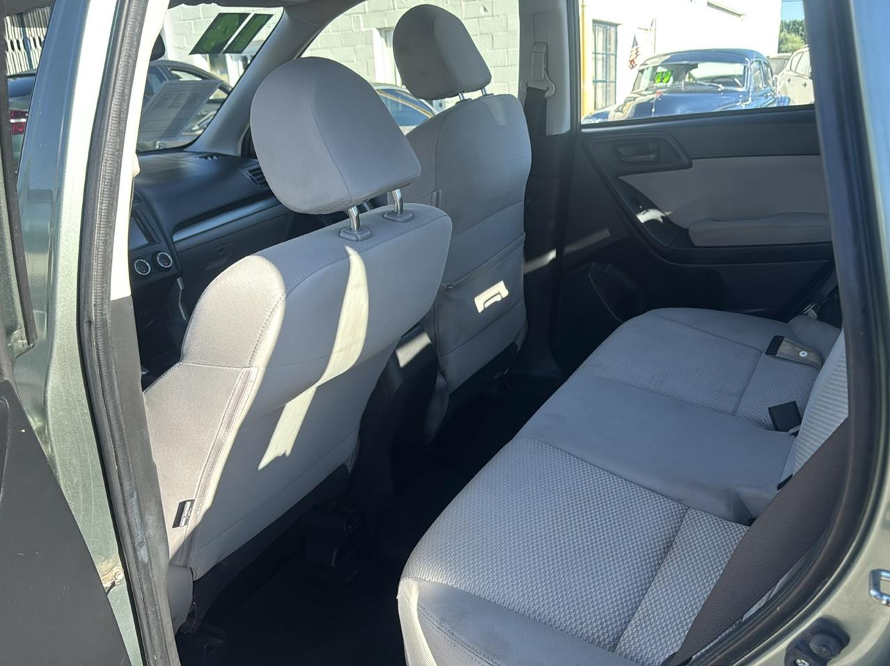 Subaru Forester 4dr Auto 2.5i PZEV 2014