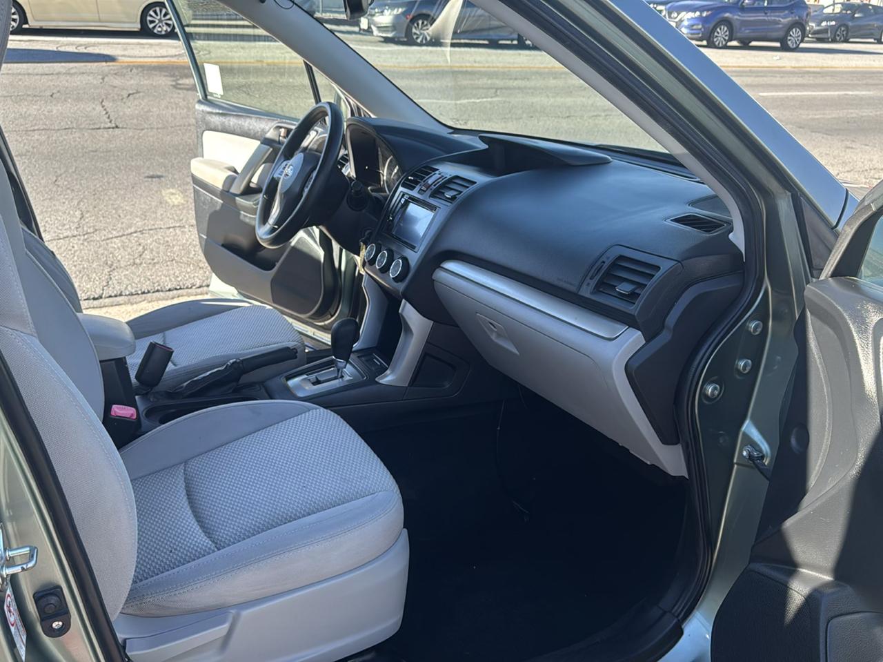 Subaru Forester 4dr Auto 2.5i PZEV 2014