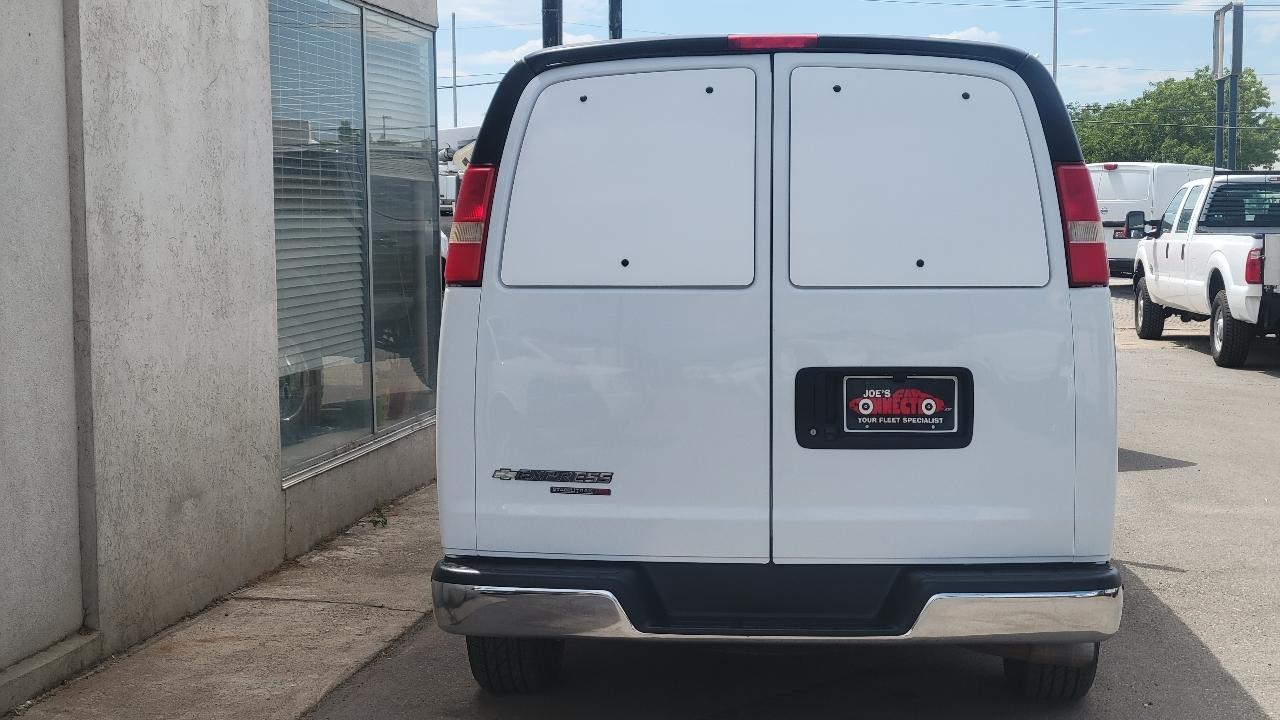 Chevrolet Classic Cargo Van  2014