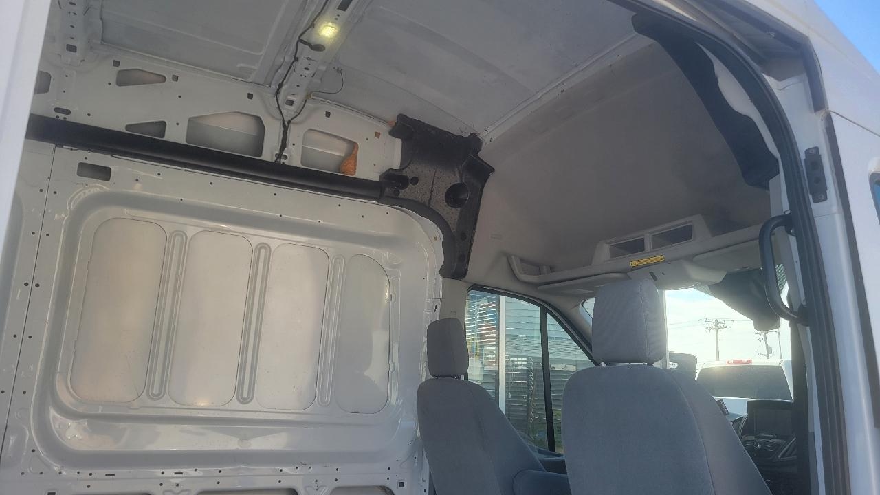 Ford Transit Van T-250 148" EL Hi Rf 9000 GVWR Sliding RH Dr 2018