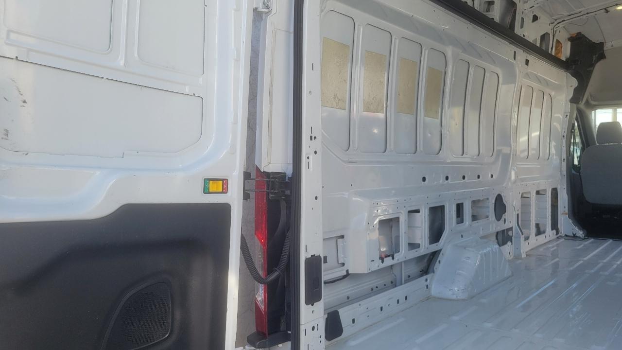 Ford Transit Van T-250 148" EL Hi Rf 9000 GVWR Sliding RH Dr 2018