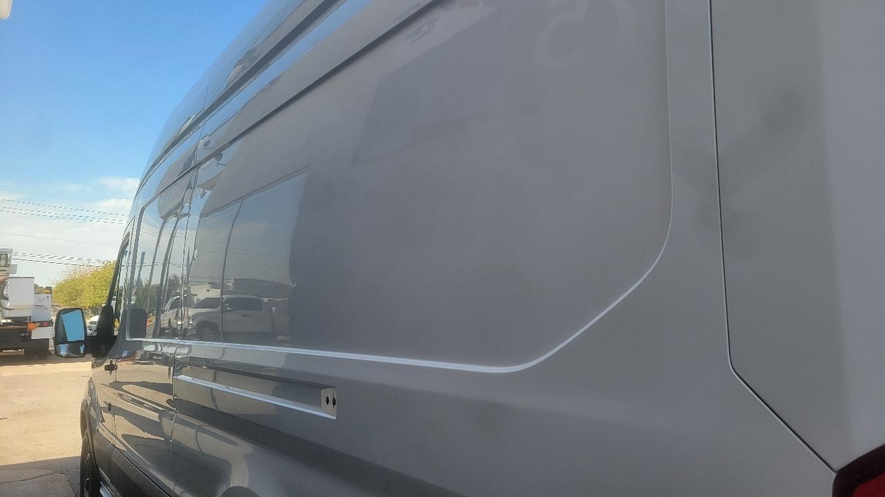 Ford Transit Van T-250 148" EL Hi Rf 9000 GVWR Sliding RH Dr 2018
