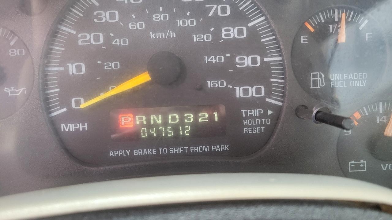 GMC Safari Cargo Van 111.2" WB RWD 2001