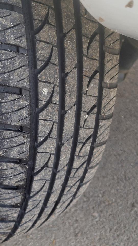 GMC Safari Cargo Van 111.2" WB RWD 2001