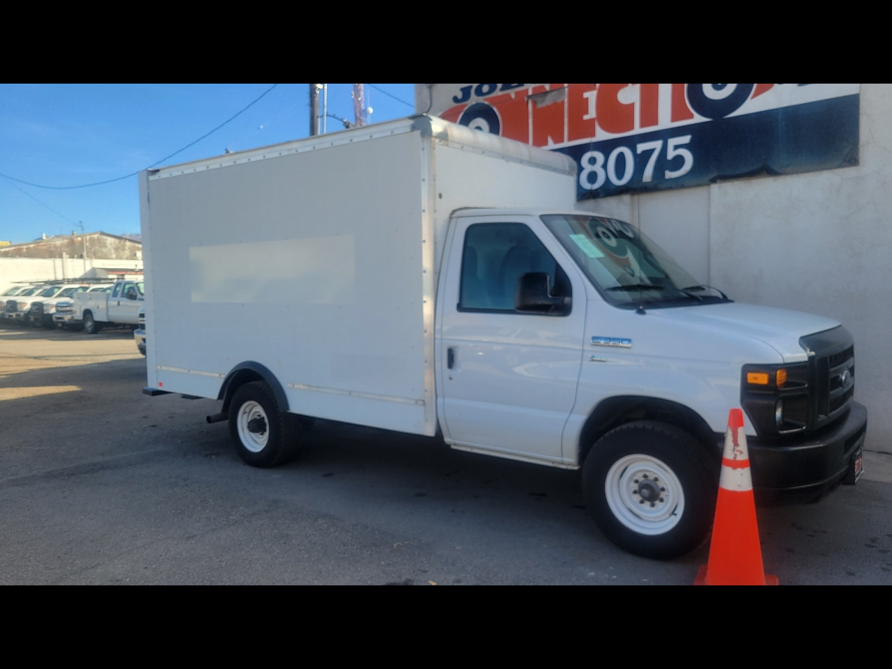 2015 Ford Econoline Commercial Cutaway E-350 Super Duty 138" DRW