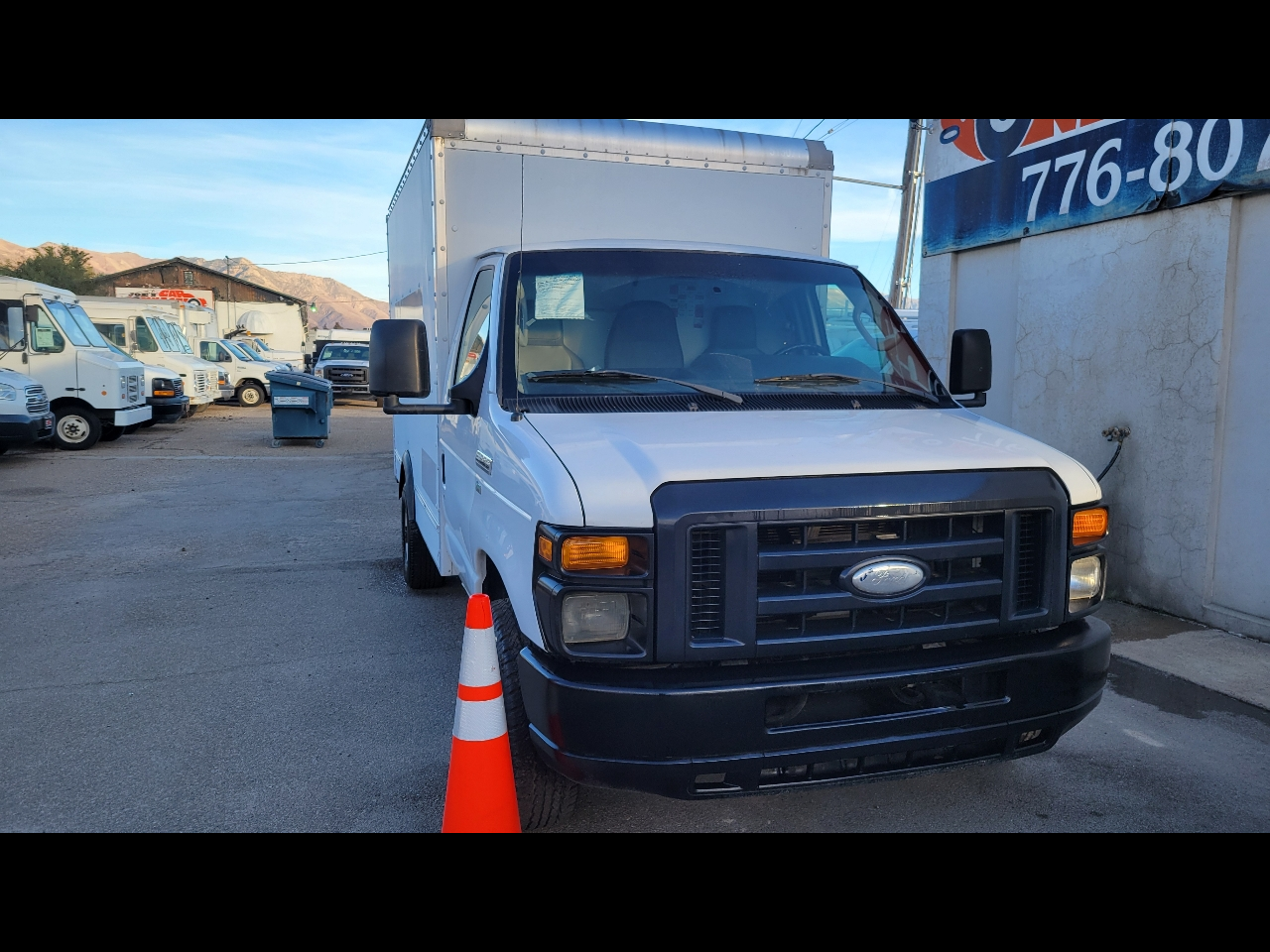 2015 Ford Econoline Commercial Cutaway E-350 Super Duty 138" DRW