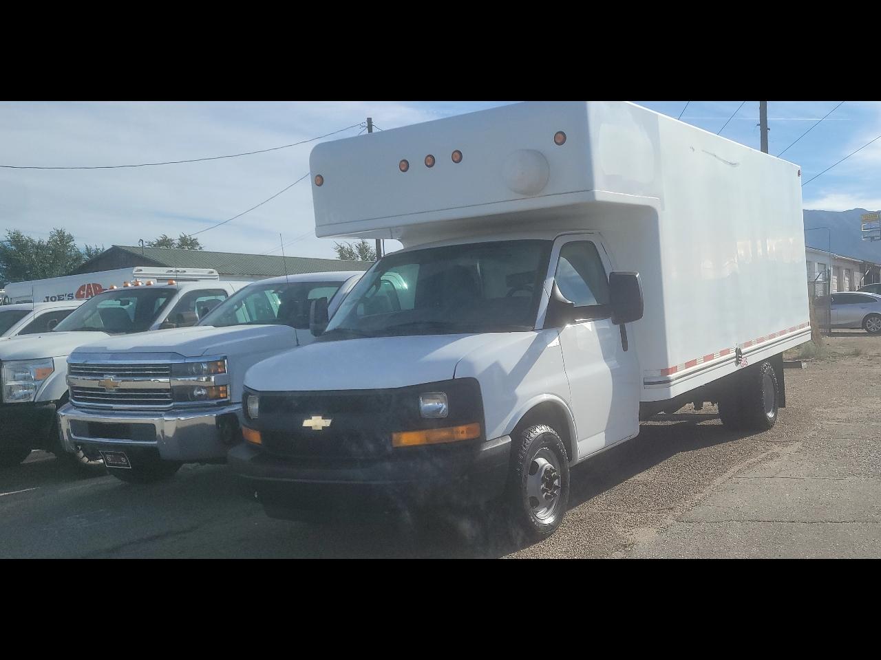 2016 Chevrolet Express Commercial Cutaway 3500 Van 177" *Ltd Avail*