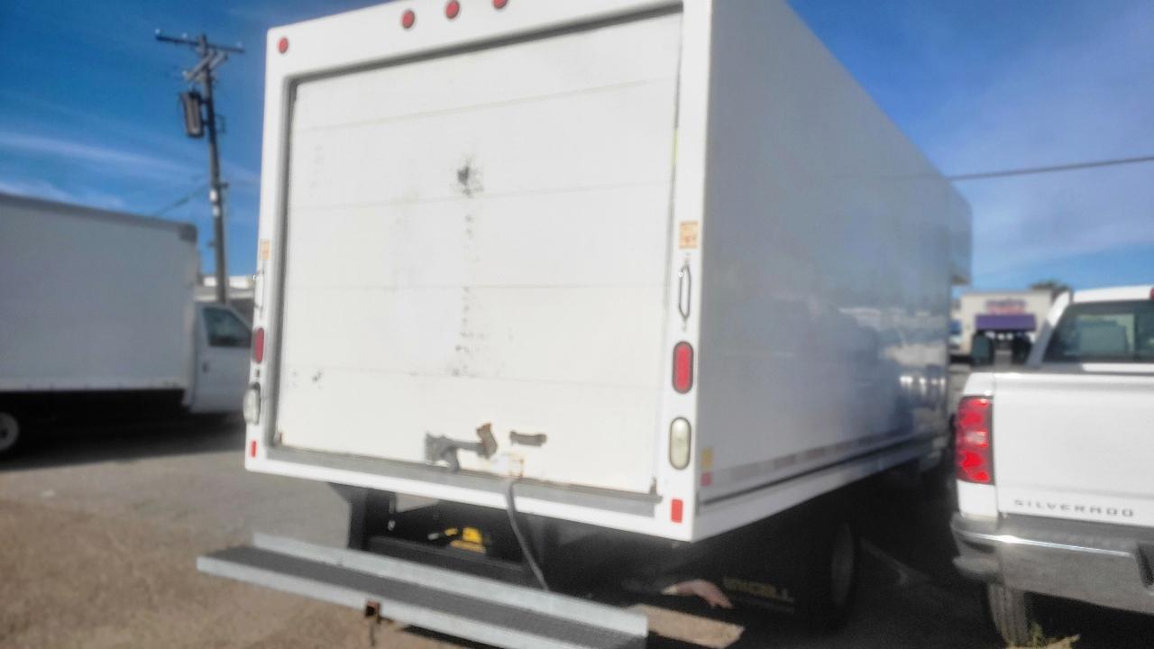 Chevrolet Express Commercial Cutaway 3500 Van 177" *Ltd Avail* 2016