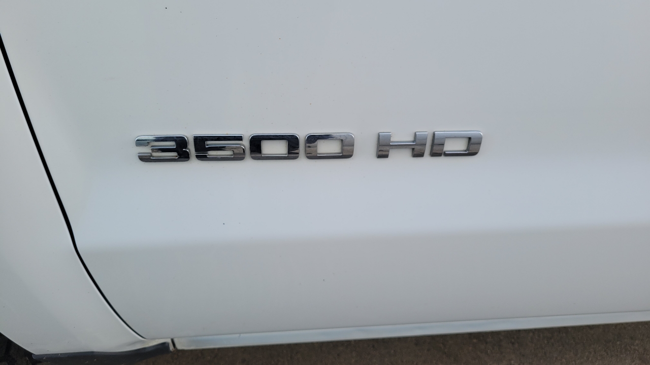 Chevrolet Silverado 3500HD 4WD Crew Cab 167.7" Work Truck 2019 Chevrolet Silverado 3500HD 4WD Crew Cab 167.7" Work Truck 2019