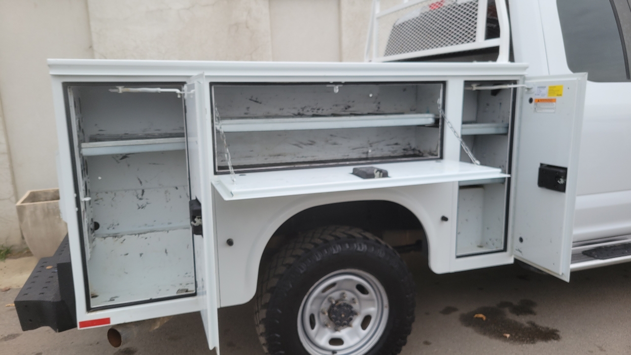 Ford Super Duty F-250 SRW 4WD SuperCab 142" XL 2017