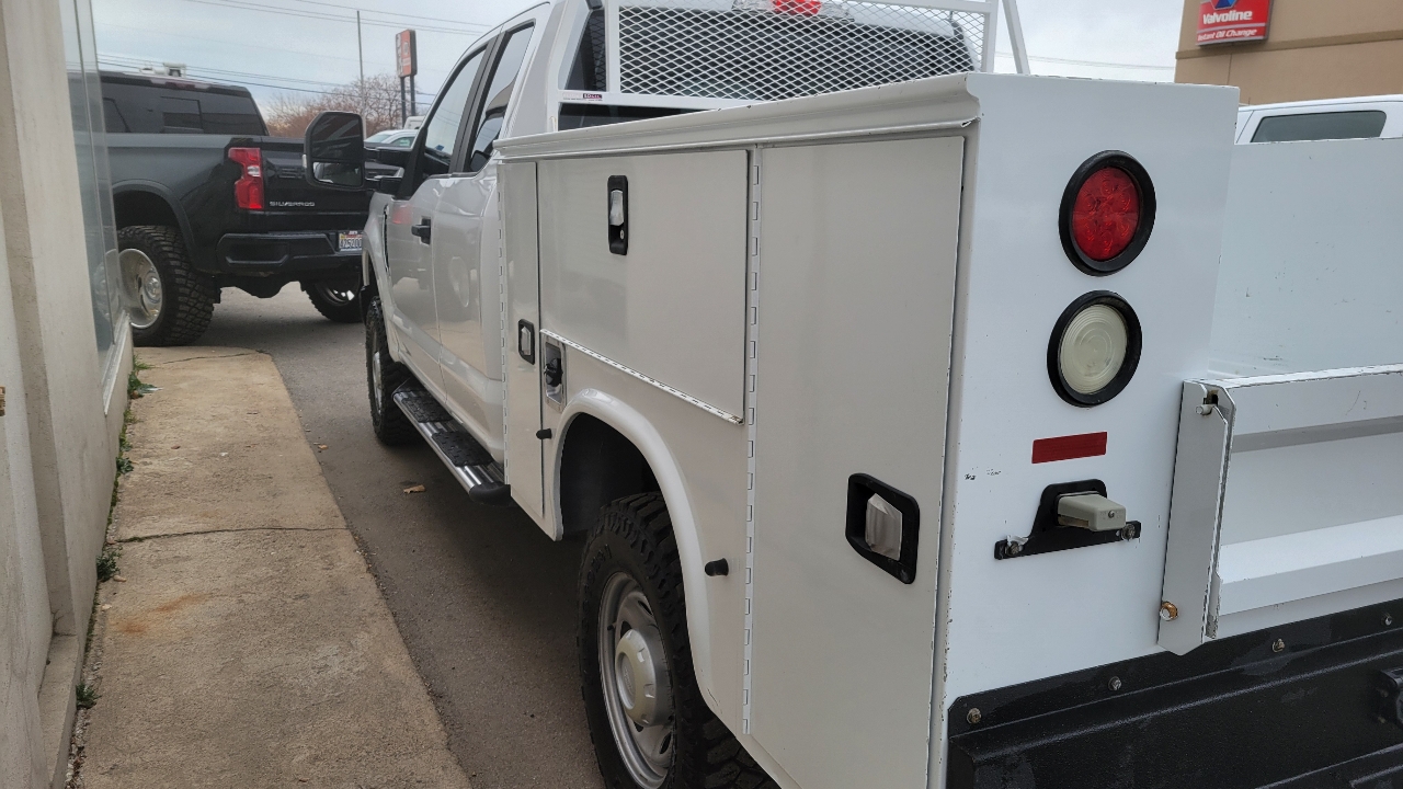 Ford Super Duty F-250 SRW 4WD SuperCab 142" XL 2017