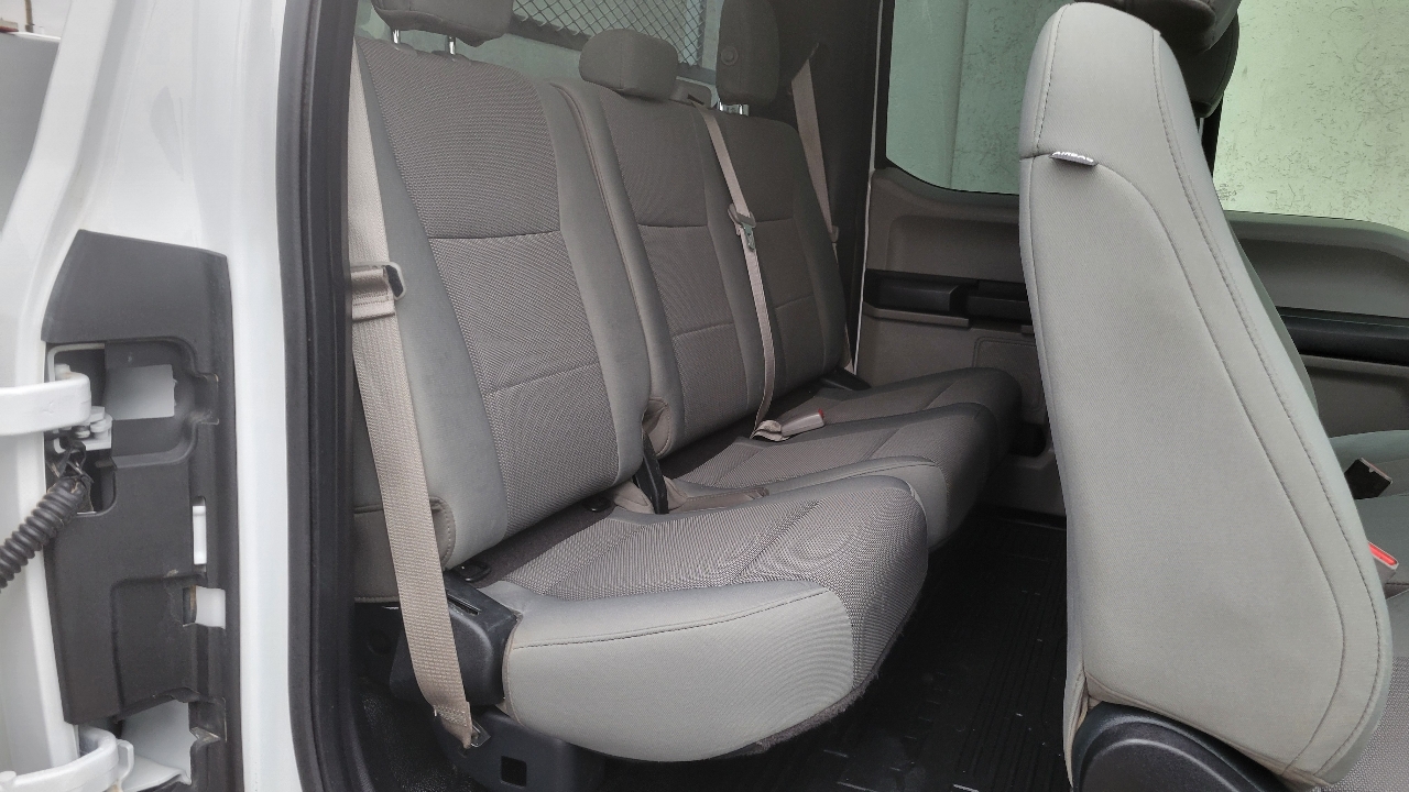 Ford Super Duty F-250 SRW 4WD SuperCab 142" XL 2017