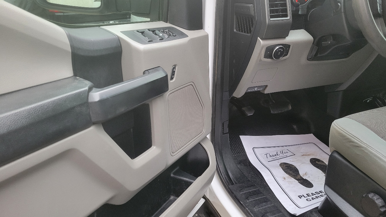 Ford Super Duty F-250 SRW 4WD SuperCab 142" XL 2017