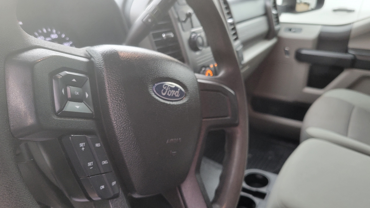 Ford Super Duty F-250 SRW 4WD SuperCab 142" XL 2017