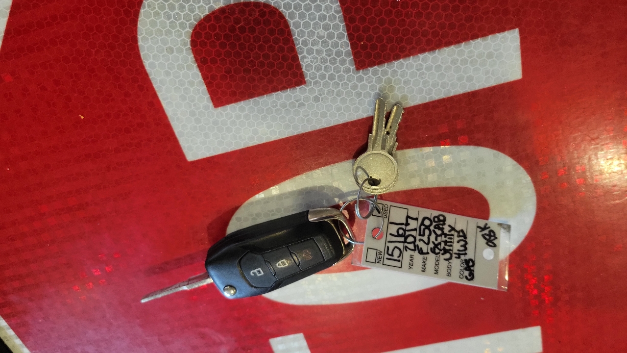 Ford Super Duty F-250 SRW 4WD SuperCab 142" XL 2017