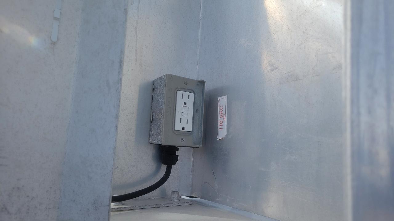 Ford Super Duty F-450 DRW Reg Cab 141" WB 60" CA XLT 2006