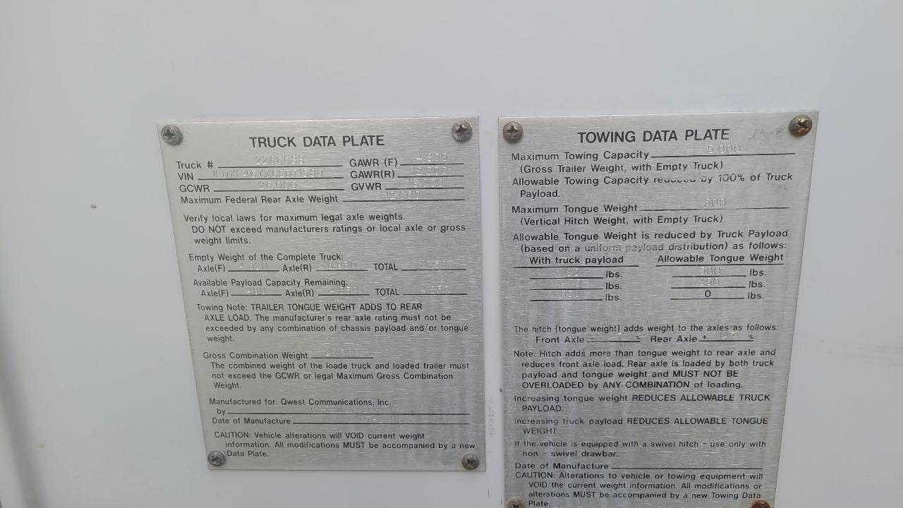 Ford Super Duty F-450 DRW Reg Cab 141" WB 60" CA XLT 2006