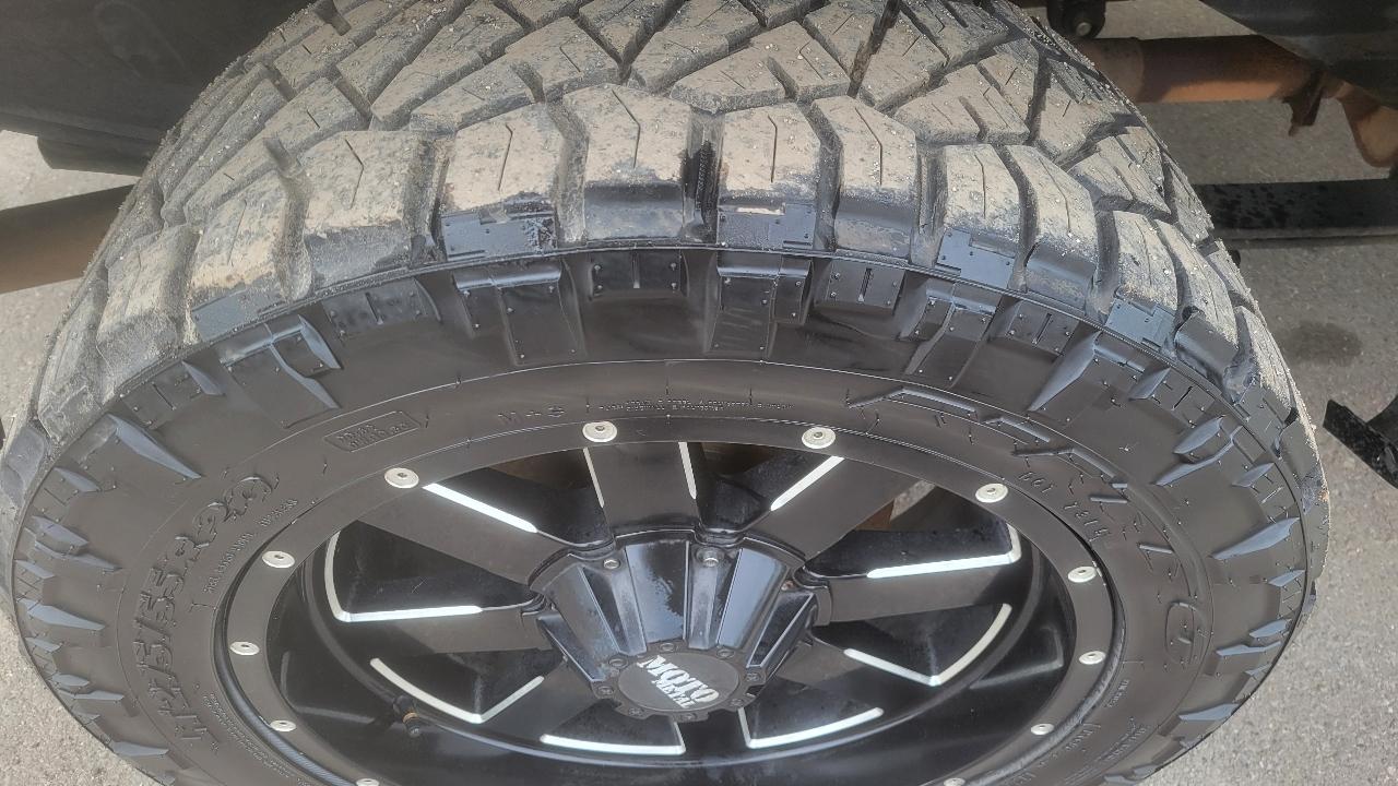 Chevrolet Silverado 1500 4WD Crew Cab 143.5" LT 2012