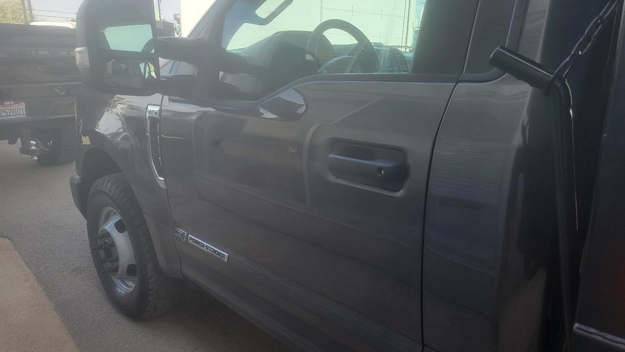 Ford Super Duty F-350 DRW XLT 2WD Reg Cab 145" WB 60" CA 2018