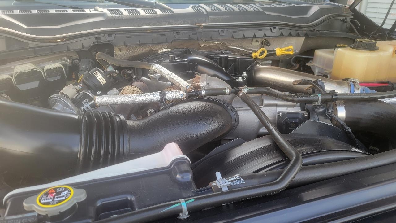 Ford Super Duty F-350 DRW XLT 2WD Reg Cab 145" WB 60" CA 2018