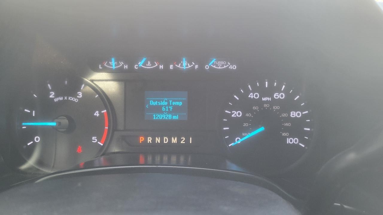 Ford Super Duty F-350 DRW XLT 2WD Reg Cab 145" WB 60" CA 2018