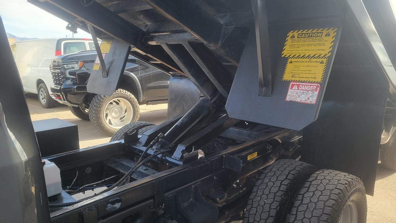 Ford Super Duty F-350 DRW XLT 2WD Reg Cab 145" WB 60" CA 2018