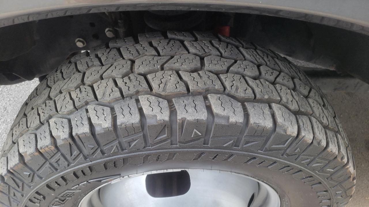 Ford Super Duty F-350 DRW XLT 2WD Reg Cab 145" WB 60" CA 2018