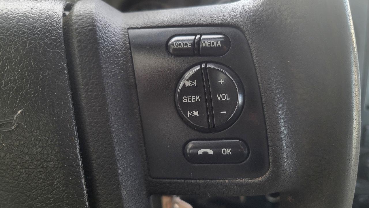 Ford Super Duty F-350 DRW XLT 2WD Reg Cab 145" WB 60" CA 2018