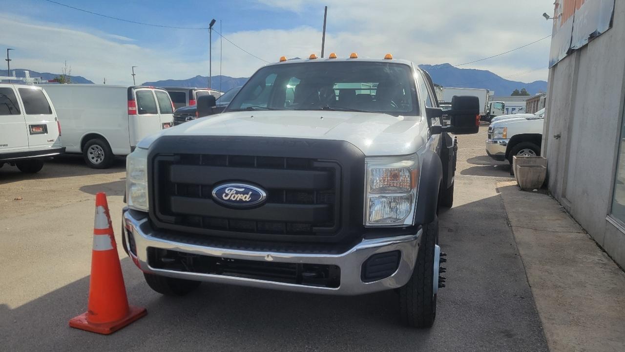 Ford Super Duty F-550 DRW 2WD Crew Cab 176" WB 60" CA XL 2011
